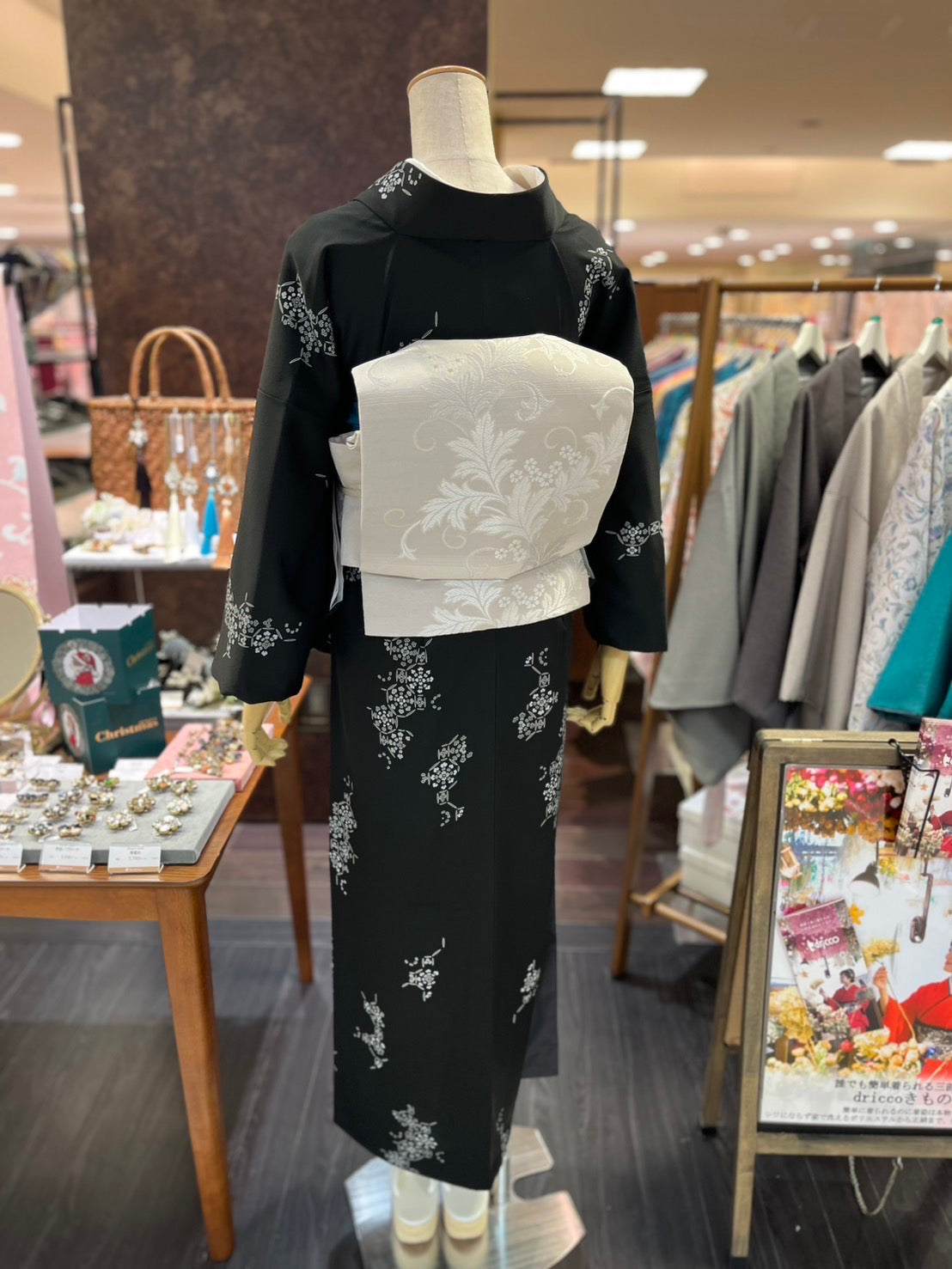 三部式袷きもの 東レ新作小紋 黒(衿・襦袢袖付き)