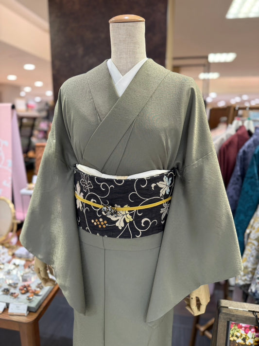 三部式単衣きもの カーキ色無地（衿・襦袢袖付き）