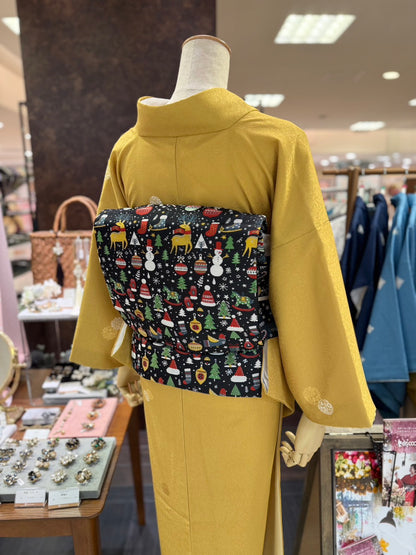 三部式袷きもの driccoオリジナル花輪 芥子色（衿・襦袢袖付き）